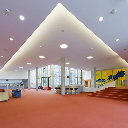 מלון Collegium 4*