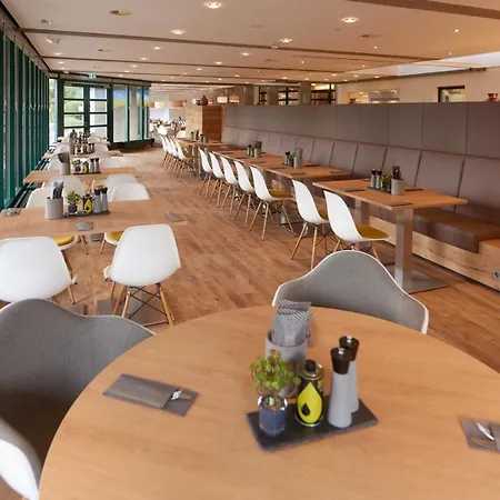 Collegium מלון גלאסהוטן